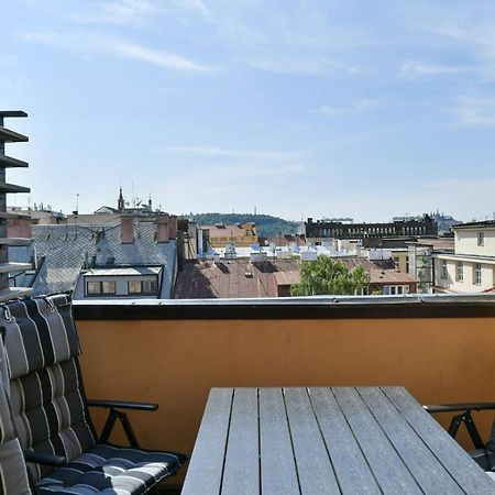 Luxury Central Penthouse With Sauna, Terrace, 250M2, 5Bdrm, 3Bthrm Prag Dış mekan fotoğraf