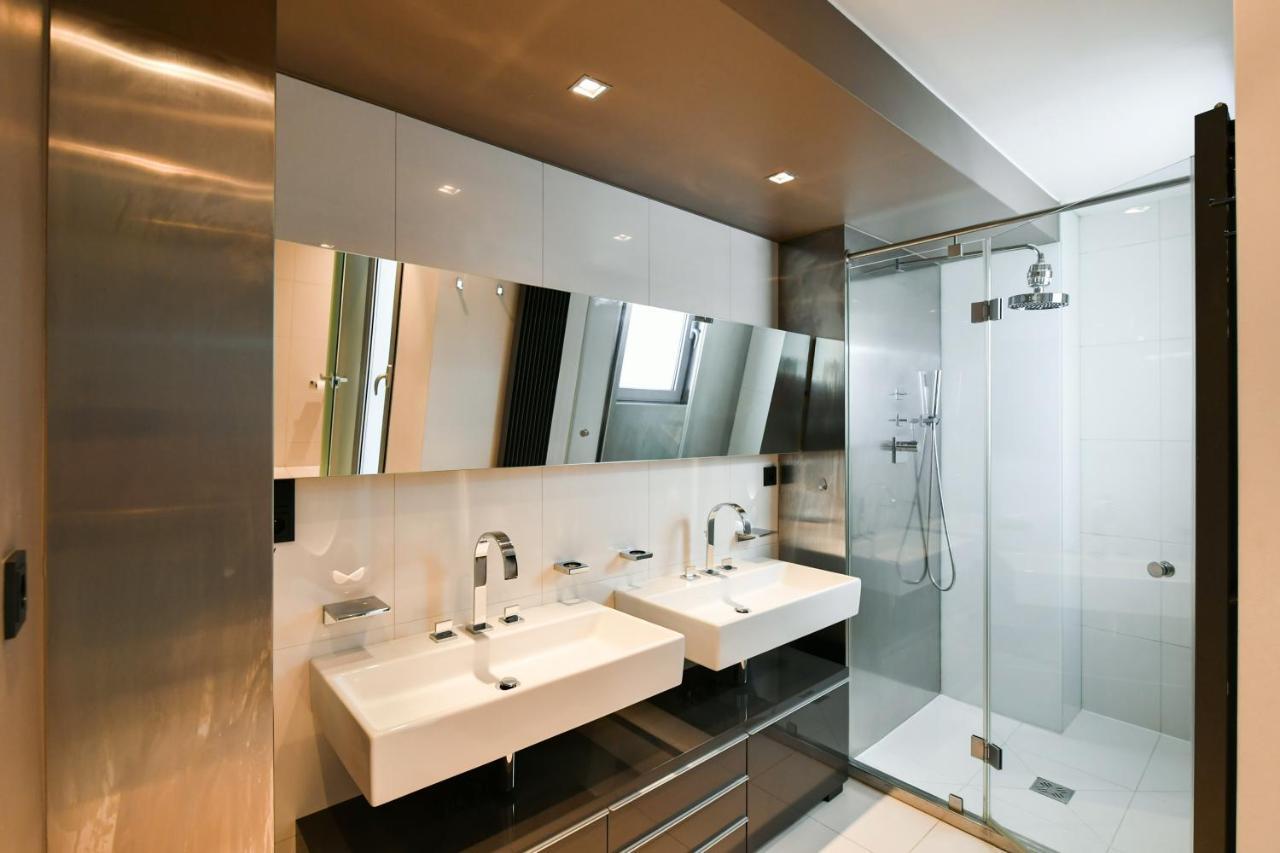 Luxury Central Penthouse With Sauna, Terrace, 250M2, 5Bdrm, 3Bthrm Prag Dış mekan fotoğraf